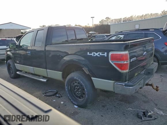 ✅ 2012 Ford F-150 XL • VIN: 1FTFX1ET6CFC14765 • Lot: 95118605. Listed on Copart with 123,477 mi. Free auction sales archive from the USA and detailed vehicle history report at DreamBid. Image 2.