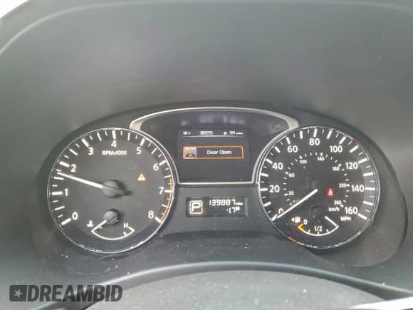 ✅ 2015 Nissan Pathfinder Platinum • VIN: 5N1AR2MM8FC656923 • Lot: 93296835. Listed on Copart with 139,887 mi. Free auction sales archive from the USA and detailed vehicle history report at DreamBid. Image 9.