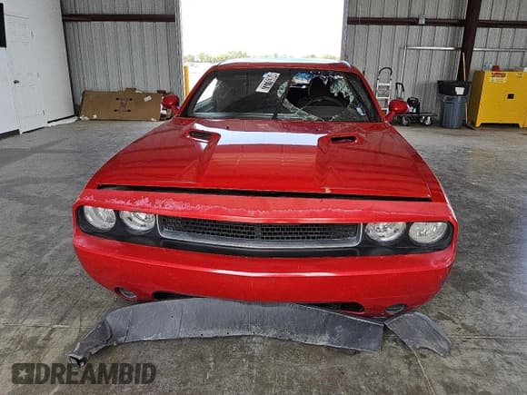 ✅ 2012 Dodge Challenger SXT • VIN: 2C3CDYAG9CH291291 • Lot: 73776384. Wystawiony na Copart z przebiegiem 139 441 mil. Bezpłatny archiwum sprzedaży aukcyjnych z USA i szczegółowy raport historii pojazdu na DreamBid. Zdjęcie 5.