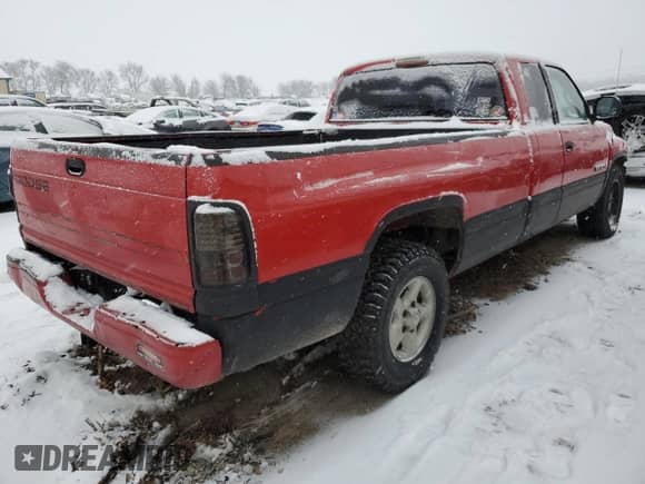 ✅ 1999 Dodge 1500 • VIN: 1B7HC13Z7XJ646070 • Лот: 87679325. Размещён на Copart с пробегом 227 674 миль миль. Получите бесплатный доступ к архиву аукционных продаж из США и посмотрите подробный отчёт об истории автомобиля на DreamBid. Изображение 3.