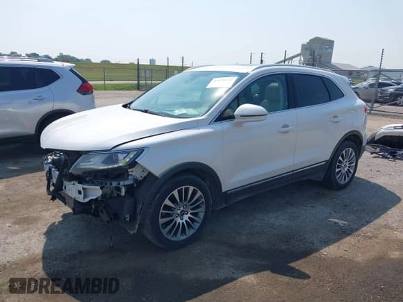 ✅ 2018 Lincoln MKC Reserve • VIN: 5LMCJ3D92JUL13624 • Lot: 42470542. Listed on IAAI with 131,970 mi. Free auction sales archive from the USA and detailed vehicle history report at DreamBid. Image 18.