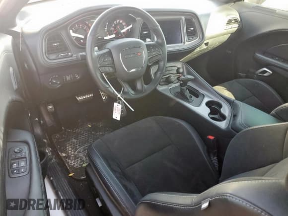 ✅ 2023 Dodge Challenger R/T • VIN: 2C3CDZBT4PH669055 • Lot: 86478475. Listed on Copart with 9,696 mi. Free auction sales archive from the USA and detailed vehicle history report at DreamBid. Image 8.