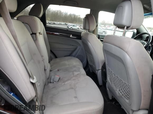 ✅ 2014 Kia Sorento LX • VIN: 5XYKTCA64EG505805 • Лот: 93074435. Опубликован ранее на Copart с пробегом 156 694 миль. Бесплатный доступ к архиву аукционных продаж из США и подробный отчёт об истории автомобиля на DreamBid. Изображение 11.