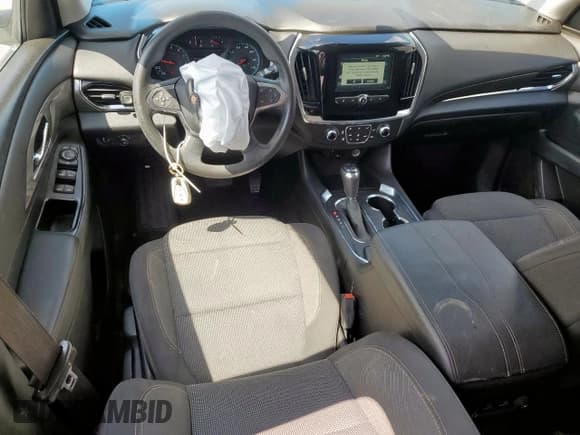 ✅ 2018 Chevrolet Traverse LS • VIN: 1GNERFKW0JJ172533 • Lot: 65902125. Wystawiony na Copart z przebiegiem 100 833 mil. Bezpłatny archiwum sprzedaży aukcyjnych z USA i szczegółowy raport historii pojazdu na DreamBid. Zdjęcie 8.