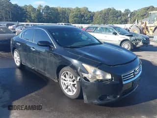 ✅ 2013 Nissan Maxima SV • VIN: 1N4AA5APXDC838539 • Lot: 43535633. Wystawiony na IAAI z przebiegiem 210 243 mil. Bezpłatny archiwum sprzedaży aukcyjnych z USA i szczegółowy raport historii pojazdu na DreamBid. Zdjęcie 1.