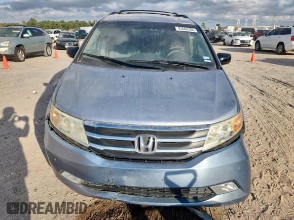 ✅ 2011 Honda Odyssey Touring • VIN: 5FNRL5H9XBB069538 • Lot: 93008385. Wystawiony na Copart z przebiegiem 143 981 mil. Bezpłatny archiwum sprzedaży aukcyjnych z USA i szczegółowy raport historii pojazdu na DreamBid. Zdjęcie 5.