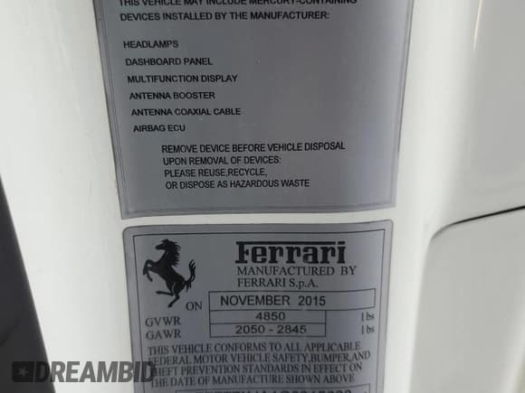 ✅ 2016 Ferrari California T • VIN: ZFF77XJA1G0215683 • Lot: 70716485. Wystawiony na Copart z przebiegiem 33 375 mil. Bezpłatny archiwum sprzedaży aukcyjnych z USA i szczegółowy raport historii pojazdu na DreamBid. Zdjęcie 12.