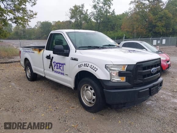 ✅ 2015 Ford F-150 XL • VIN: 1FTMF1CP1FKD00299 • Lot: 43287844. Wystawiony na IAAI z przebiegiem 241 138 mil. Bezpłatny archiwum sprzedaży aukcyjnych z USA i szczegółowy raport historii pojazdu na DreamBid. Zdjęcie 1.