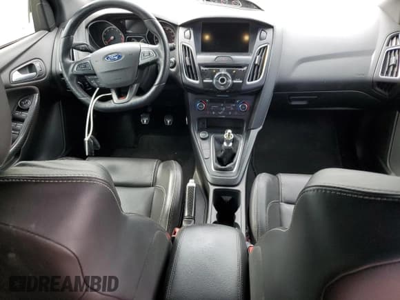 ✅ 2016 Ford Focus ST • VIN: 1FADP3L96GL310435 • Lot: 87109245. Listed on Copart with 157,550 mi. Free auction sales archive from the USA and detailed vehicle history report at DreamBid. Image 8.