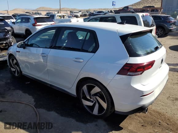 ✅ 2022 Volkswagen Golf GTI S • VIN: WVWG87CD2NW162814 • Лот: 71862793. Опубликован ранее на Copart с пробегом 4 013 миль. Бесплатный доступ к архиву аукционных продаж из США и подробный отчёт об истории автомобиля на DreamBid. Изображение 2.