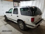 ✅ 1997 Chevrolet Blazer LT • VIN: 1GNDT13W2V2201951 • Lot: 82643694. Wystawiony na Copart z przebiegiem 195 653 mil. Bezpłatny archiwum sprzedaży aukcyjnych z USA i szczegółowy raport historii pojazdu na DreamBid. Zdjęcie 2.