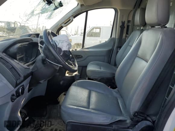 ✅ 2015 Ford Transit Cargo • VIN: 1FTNE1YM7FKA50119 • Лот: 57963515. Опубликован ранее на Copart с пробегом Не указан. Бесплатный доступ к архиву аукционных продаж из США и подробный отчёт об истории автомобиля на DreamBid. Изображение 7.