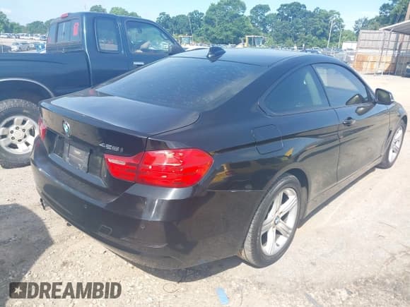 ✅ 2014 BMW 4 Series 428i xDrive • VIN: WBA3N5C52EF716998 • Lot: 42548467. Listed on IAAI with 212,418 mi. Free auction sales archive from the USA and detailed vehicle history report at DreamBid. Image 4.