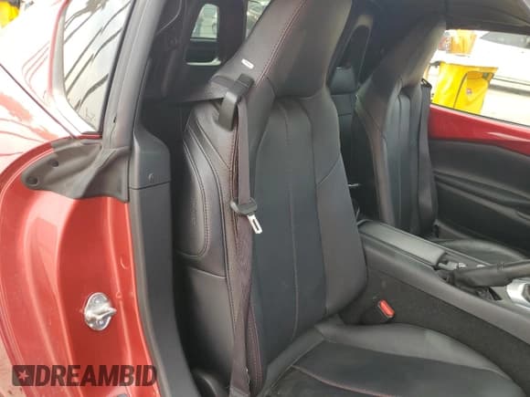 ✅ 2019 Mazda MX-5 Miata Grand Touring • VIN: JM1NDAM70K0310711 • Lot: 61779173. Wystawiony na Copart z przebiegiem 38 646 mil. Bezpłatny archiwum sprzedaży aukcyjnych z USA i szczegółowy raport historii pojazdu na DreamBid. Zdjęcie 10.