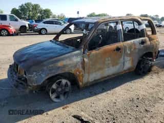 2003 Chevrolet Tracker LT с VIN 2CNBE634236917265, выставлен на аукционе Copart как лот 55777535 с пробегом Не указан миль и На запчасти • Non repairable. История ставок и продаж доступна на DreamBid. Изображение 1.