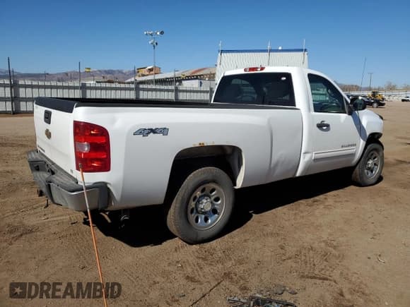 ✅ 2012 Chevrolet Silverado 1500 • VIN: 1GCNKSEA4CZ110756 • Лот: 47987725. Опубликован ранее на Copart с пробегом Не указан. Бесплатный доступ к архиву аукционных продаж из США и подробный отчёт об истории автомобиля на DreamBid. Изображение 3.