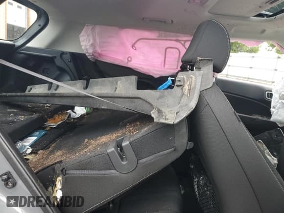 ✅ 2022 Hyundai Venue SEL • VIN: KMHRC8A36NU135985 • Lot: 58169645. Listed on Copart with 28,547 mi. Free auction sales archive from the USA and detailed vehicle history report at DreamBid. Image 11.