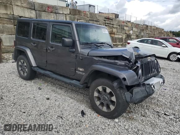 ✅ 2014 Jeep Wrangler Unlimited Sahara • VIN: 1C4BJWEG0EL258765 • Lot: 84206115. Wystawiony na Copart z przebiegiem 143 903 mil. Bezpłatny archiwum sprzedaży aukcyjnych z USA i szczegółowy raport historii pojazdu na DreamBid. Zdjęcie 4.