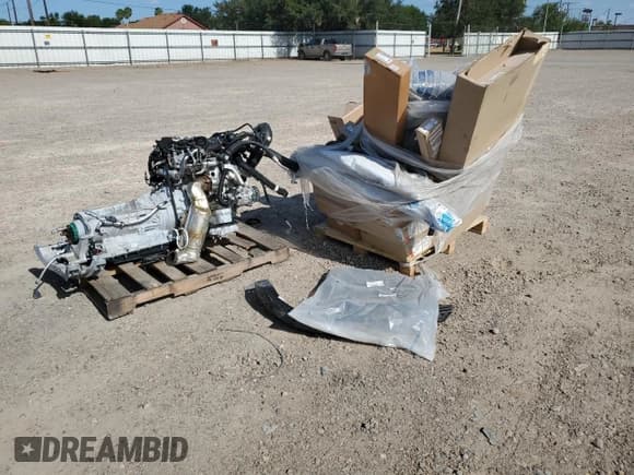 ✅ 2021 Ford Explorer XLT • VIN: 1FMSK7DH2MGA40326 • Lot: 86413854. Wystawiony na Copart z przebiegiem Nie podano. Bezpłatny archiwum sprzedaży aukcyjnych z USA i szczegółowy raport historii pojazdu na DreamBid. Zdjęcie 7.