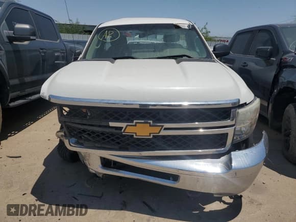 ✅ 2013 Chevrolet Silverado 2500HD Work Truck • VIN: 1GC0CVCG5DF173626 • Лот: 58605174. Опубликован ранее на Copart с пробегом 181 070 миль. Бесплатный доступ к архиву аукционных продаж из США и подробный отчёт об истории автомобиля на DreamBid. Изображение 5.