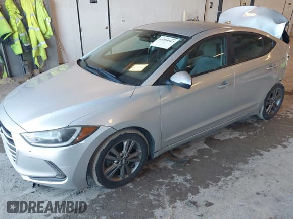 ✅ 2017 Hyundai Elantra SE • VIN: 5NPD84LF1HH071921 • Lot: 43399547. Listed on IAAI with 62,402 mi. Free auction sales archive from the USA and detailed vehicle history report at DreamBid. Image 2.
