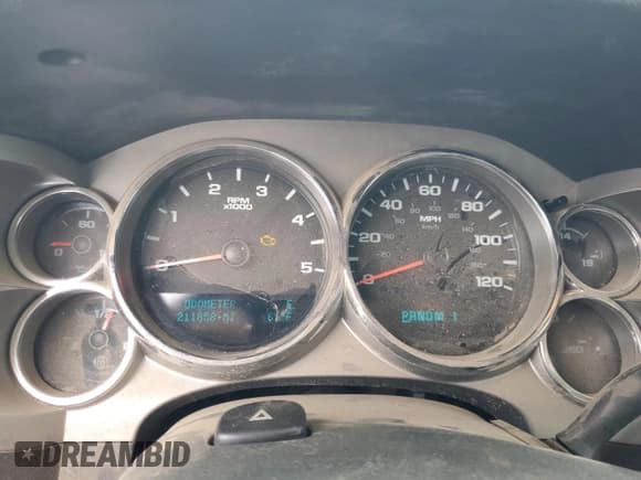 ✅ 2012 Chevrolet Silverado 2500HD LT • VIN: 1GC2KXE84CZ123505 • Лот: 71007435. Опубликован ранее на Copart с пробегом 211 858 миль. Бесплатный доступ к архиву аукционных продаж из США и подробный отчёт об истории автомобиля на DreamBid. Изображение 9.