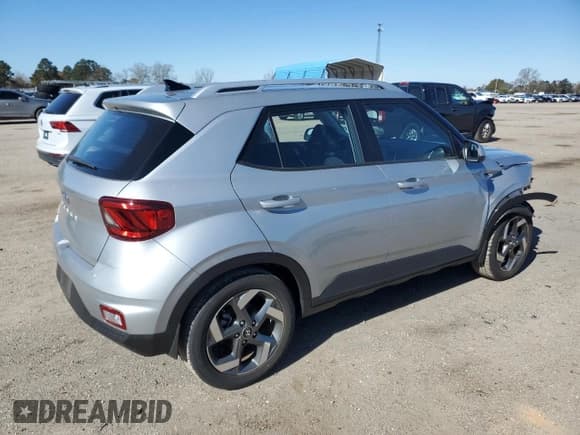 ✅ 2022 Hyundai Venue Limited • VIN: KMHRC8A35NU181369 • Lot: 89287075. Listed on Copart with 50,046 mi. Free auction sales archive from the USA and detailed vehicle history report at DreamBid. Image 3.