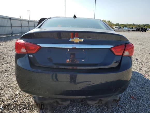 ✅ 2017 Chevrolet Impala LS • VIN: 1G11Z5S30HU142280 • Лот: 71455054. Опубликован ранее на Copart с пробегом Не указан. Бесплатный доступ к архиву аукционных продаж из США и подробный отчёт об истории автомобиля на DreamBid. Изображение 6.