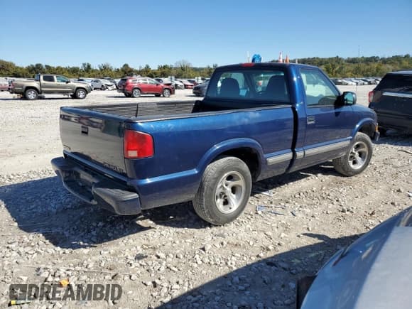 ✅ 2000 Chevrolet S-10 LS • VIN: 1GCCS1454YK219224 • Лот: 76479984. Опубликован ранее на Copart с пробегом 74 109 миль. Бесплатный доступ к архиву аукционных продаж из США и подробный отчёт об истории автомобиля на DreamBid. Изображение 3.
