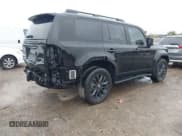 ✅ 2024 Toyota Land Cruiser • VIN: JTEABFAJ0RK006158 • Lot: 43544823. Wystawiony na IAAI z przebiegiem 30 220 mil. Bezpłatny archiwum sprzedaży aukcyjnych z USA i szczegółowy raport historii pojazdu na DreamBid. Zdjęcie 4.