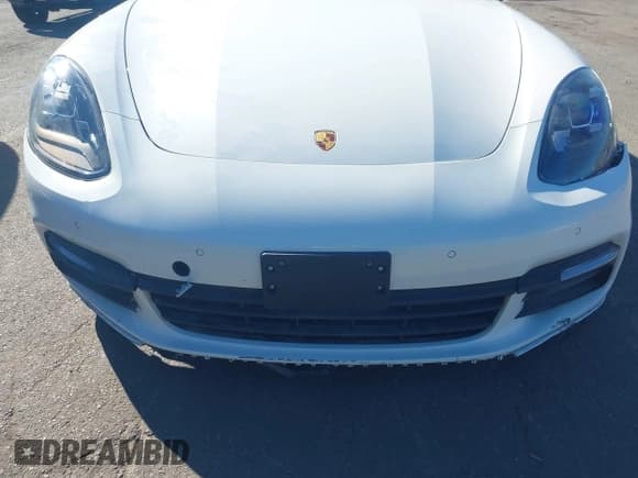 ✅ 2020 Porsche Panamera • VIN: WP0AA2A78LL103811 • Lot: 43423491. Listed on IAAI with 42,387 mi. Free auction sales archive from the USA and detailed vehicle history report at DreamBid. Image 6.