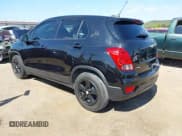 ✅ 2020 Chevrolet Trax LS • VIN: KL7CJKSB6LB020800 • Lot: 43283496. Listed on IAAI with 105,398 mi. Free auction sales archive from the USA and detailed vehicle history report at DreamBid. Image 3.