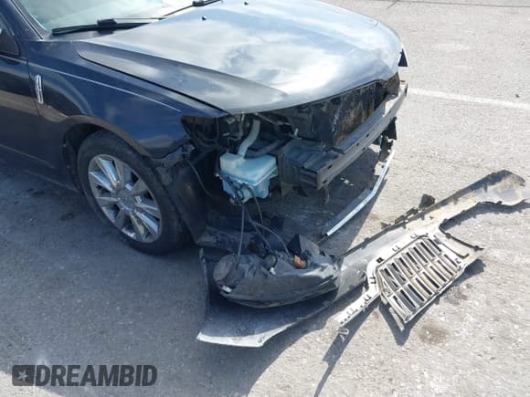 ✅ 2012 Lincoln MKZ • VIN: 3LNHL2GC2CR826158 • Lot: 43391598. Listed on IAAI with 122,589 mi. Free auction sales archive from the USA and detailed vehicle history report at DreamBid. Image 12.