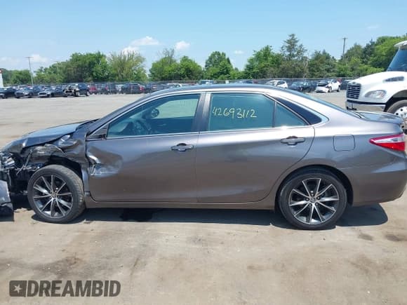 ✅ 2016 Toyota Camry XLE • VIN: 4T1BF1FK6GU152451 • Лот: 42693112. Опубликован ранее на IAAI с пробегом 190 577 миль. Бесплатный доступ к архиву аукционных продаж из США и подробный отчёт об истории автомобиля на DreamBid. Изображение 14.