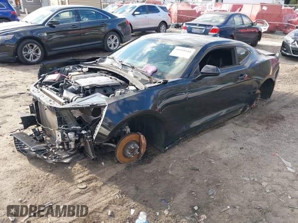 ✅ 2019 Chevrolet Camaro 1SS • VIN: 1G1FE1R70K0119793 • Lot: 40948144. Wystawiony na IAAI z przebiegiem 109 201 mil. Bezpłatny archiwum sprzedaży aukcyjnych z USA i szczegółowy raport historii pojazdu na DreamBid. Zdjęcie 2.