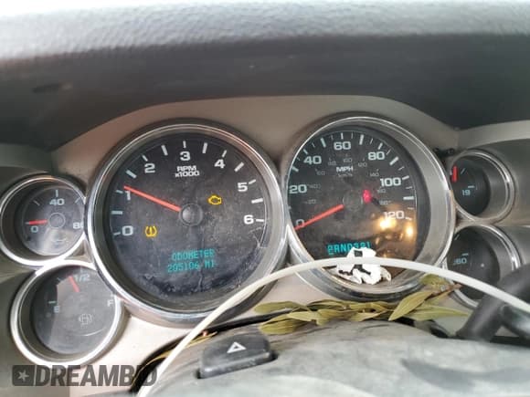 ✅ 2008 Chevrolet Silverado 1500 1LT • VIN: 1GCEC19J48Z126805 • Lot: 76604974. Listed on Copart with 205,106 mi. Free auction sales archive from the USA and detailed vehicle history report at DreamBid. Image 9.