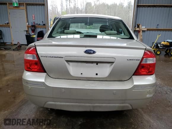 ✅ 2005 Ford Five Hundred Limited • VIN: 1FAHP25115G193839 • Лот: 50478204. Опубликован ранее на Copart с пробегом Не указан. Бесплатный доступ к архиву аукционных продаж из США и подробный отчёт об истории автомобиля на DreamBid. Изображение 6.