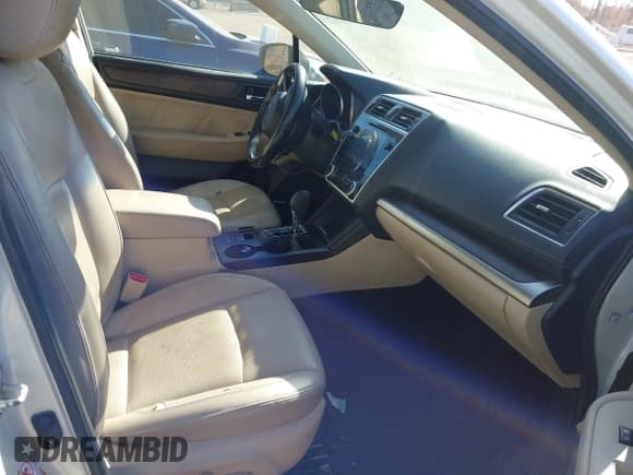 ✅ 2018 Subaru Outback Limited • VIN: 4S4BSENC4J3269696 • Lot: 43605559. Listed on IAAI with 205,797 mi. Free auction sales archive from the USA and detailed vehicle history report at DreamBid. Image 5.