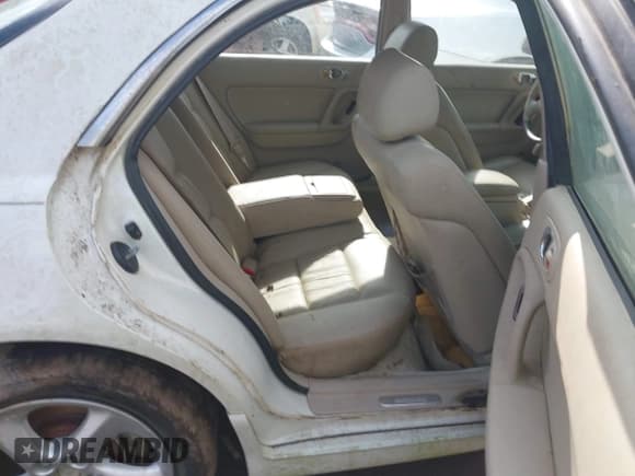 ✅ 2001 Mazda Millenia • VIN: JM1TA221211708077 • Lot: 41517393. Wystawiony na IAAI z przebiegiem 269 771 mil. Bezpłatny archiwum sprzedaży aukcyjnych z USA i szczegółowy raport historii pojazdu na DreamBid. Zdjęcie 8.