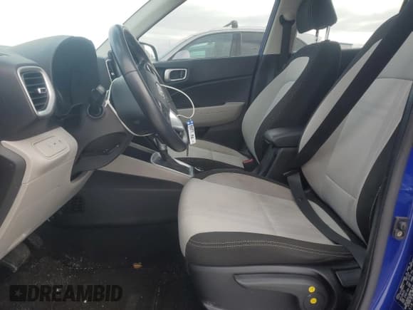 ✅ 2022 Hyundai Venue SEL • VIN: KMHRC8A39NU149766 • Lot: 43861135. Listed on Copart with 33,850 mi. Free auction sales archive from the USA and detailed vehicle history report at DreamBid. Image 7.