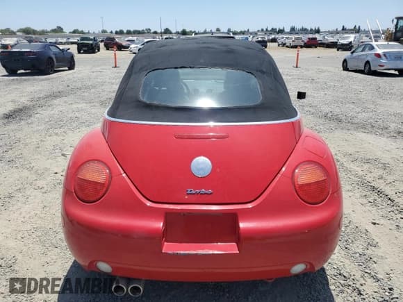 ✅ 2005 Volkswagen Beetle GLS • VIN: 3VWCD31Y75M311546 • Lot: 61877105. Listed on Copart with 91,308 mi. Free auction sales archive from the USA and detailed vehicle history report at DreamBid. Image 6.