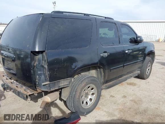 ✅ 2007 Chevrolet Tahoe LS • VIN: 1GNFC13C17R323757 • Lot: 42196147. Listed on IAAI with Not provided. Free auction sales archive from the USA and detailed vehicle history report at DreamBid. Image 4.