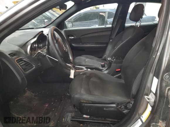 ✅ 2012 Dodge Avenger SE • VIN: 1C3CDZAB6CN147022 • Лот: 90135485. Опубликован ранее на Copart с пробегом 175 462 миль. Бесплатный доступ к архиву аукционных продаж из США и подробный отчёт об истории автомобиля на DreamBid. Изображение 7.