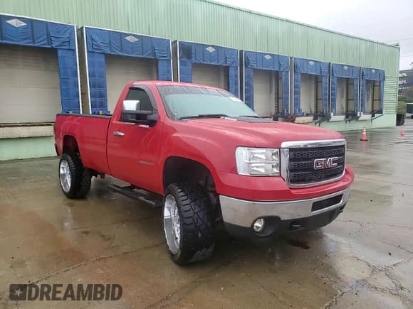 ✅ 2013 GMC Sierra 2500HD Work Truck • VIN: 1GT02ZCG4DZ182553 • Lot: 82496005. Listed on Copart with 111,178 mi. Free auction sales archive from the USA and detailed vehicle history report at DreamBid. Image 13.