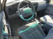 ✅ 2000 Toyota Tacoma PreRunner • VIN: 4TASM92N3YZ592104 • Lot: 69591285. Listed on Copart with 116,260 mi. Free auction sales archive from the USA and detailed vehicle history report at DreamBid. Image 8.