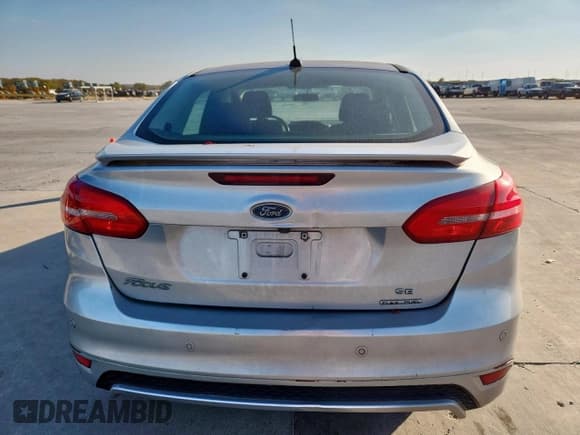 ✅ 2016 Ford Focus S • VIN: 1FADP3E24GL306853 • Лот: 93422755. Опубликован ранее на Copart с пробегом 183 828 миль. Бесплатный доступ к архиву аукционных продаж из США и подробный отчёт об истории автомобиля на DreamBid. Изображение 6.
