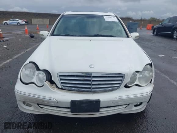 ✅ 2005 Mercedes-Benz C 240 • VIN: WDBRF61J85F576261 • Лот: 43698747. Опубликован ранее на IAAI с пробегом 220 061 миль. Бесплатный доступ к архиву аукционных продаж из США и подробный отчёт об истории автомобиля на DreamBid. Изображение 12.