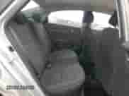 ✅ 2021 Hyundai Accent SE • VIN: 3KPC24A6XME151992 • Lot: 71128684. Wystawiony na Copart z przebiegiem 39 763 mil mil. Skorzystaj z bezpłatnego archiwum sprzedaży aukcyjnych z USA i zobacz szczegółowy raport historii pojazdu na DreamBid. Zdjęcie 10.