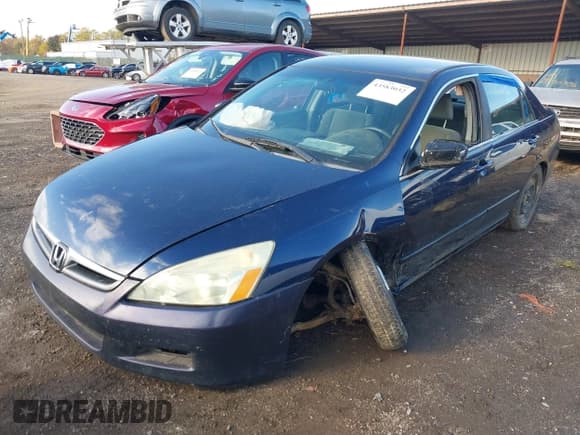 ✅ 2006 Honda Accord LX SE • VIN: 1HGCM56396A110470 • Lot: 43583032. Listed on IAAI with 228,304 mi. Free auction sales archive from the USA and detailed vehicle history report at DreamBid. Image 17.