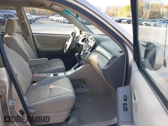 ✅ 2006 Toyota Highlander w/3rd Row • VIN: JTEDP21A060106307 • Лот: 43586454. Опубликован ранее на IAAI с пробегом 261 112 миль. Бесплатный доступ к архиву аукционных продаж из США и подробный отчёт об истории автомобиля на DreamBid. Изображение 5.